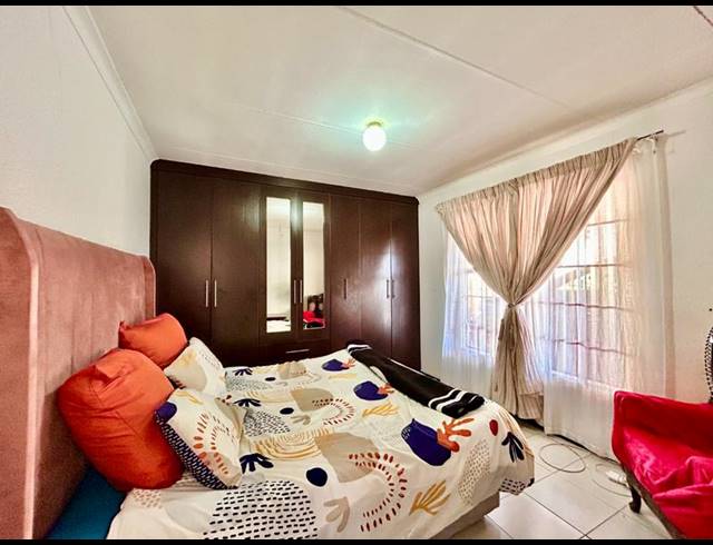 3 BEDROOM HOUSE FOR SALE IN HEATHERVIEW